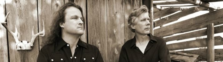 Switchback Irish Duo Performs